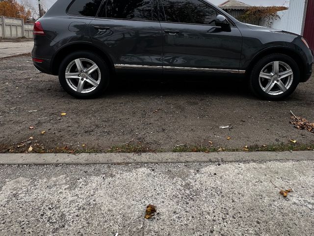 Volkswagen Touareg 2012, Лозова, $18 500 - зображення 4