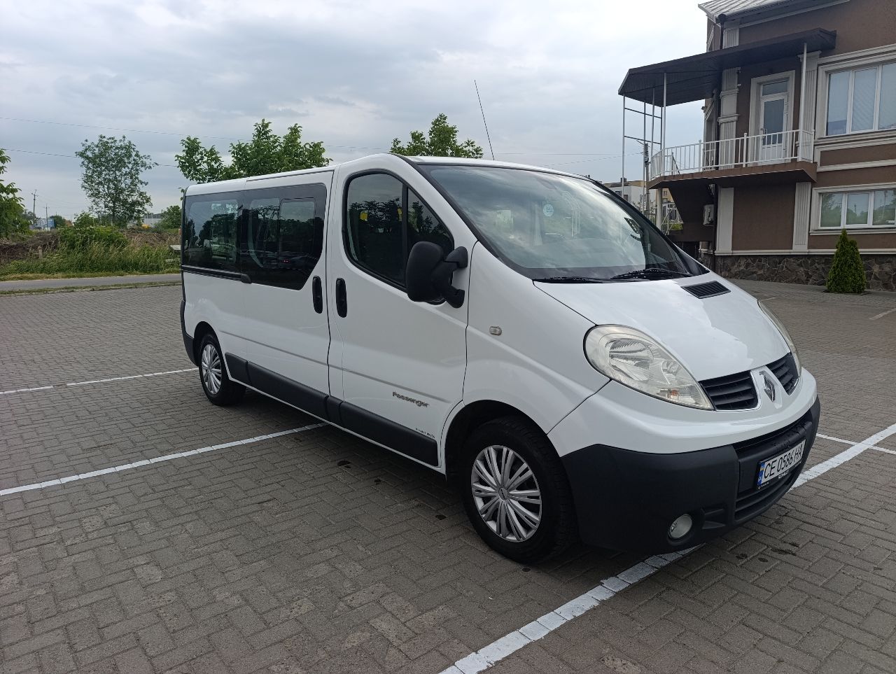 Renault Trafic - фото 13
