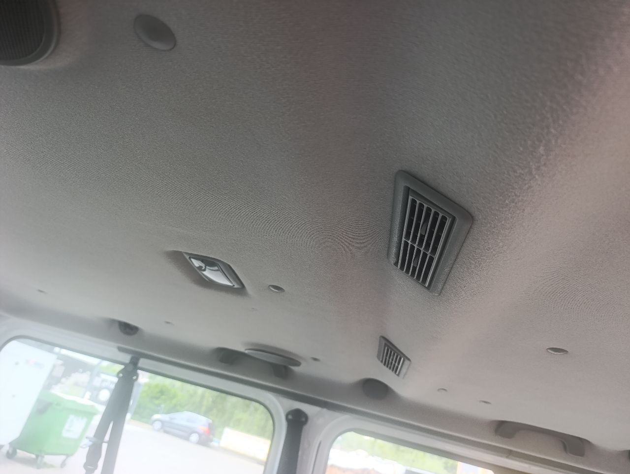 Renault Trafic - фото 14