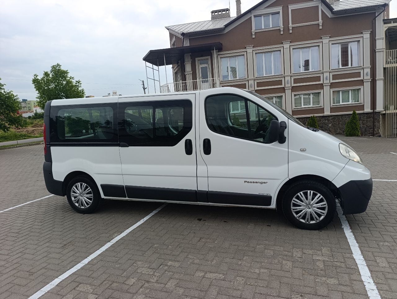 Renault Trafic - фото 29