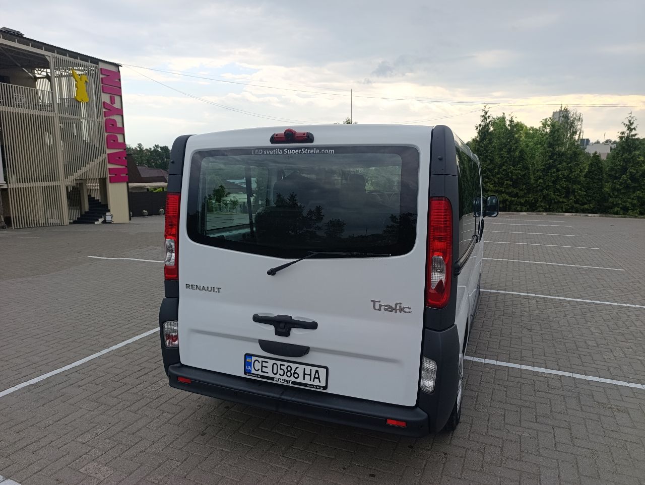 Renault Trafic - фото 25