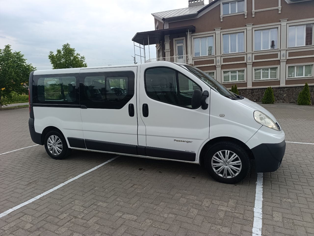 Renault Trafic - фото 21
