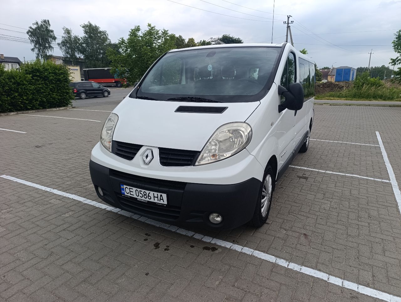 Renault Trafic - фото 1