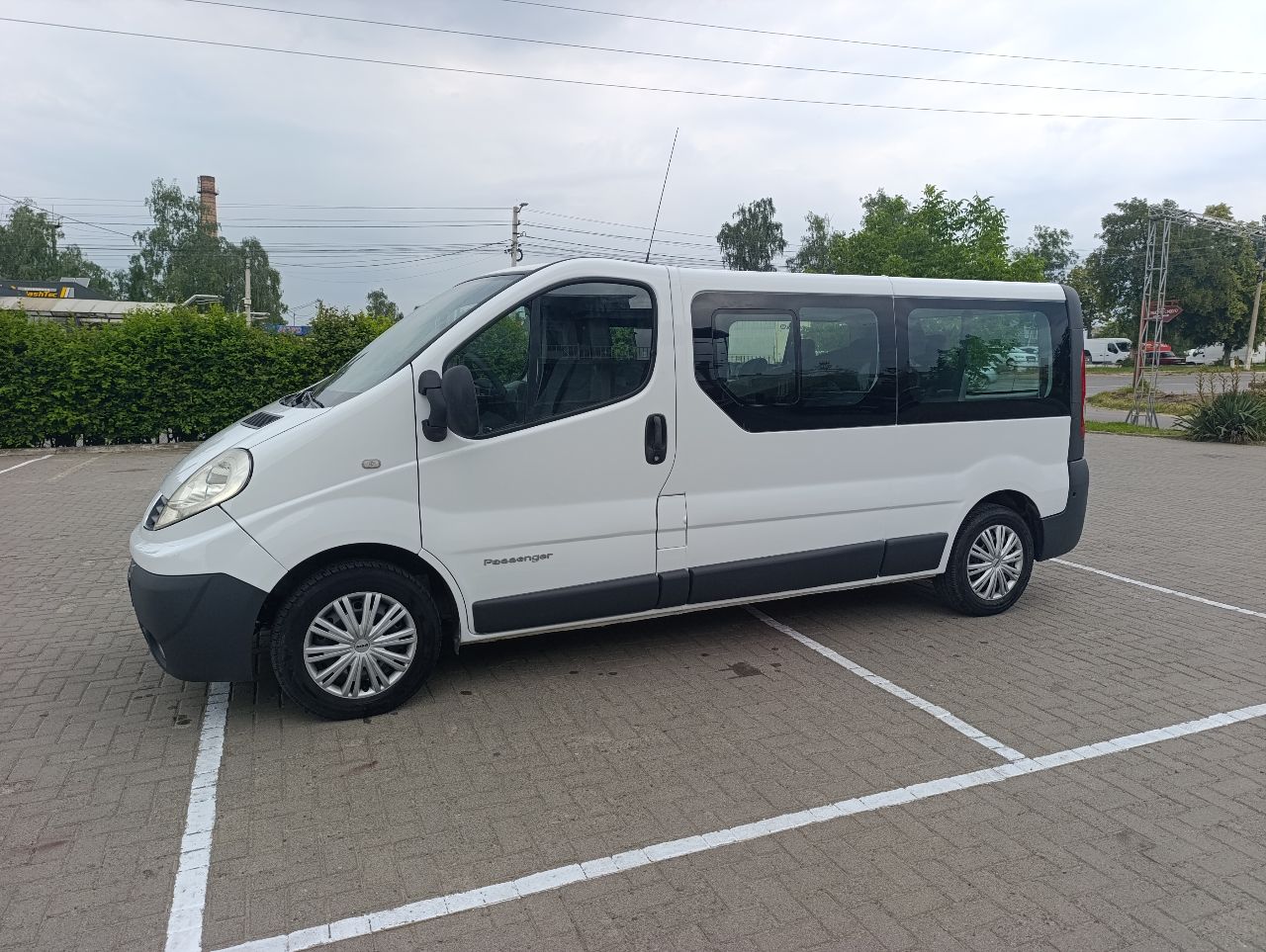 Renault Trafic - фото 12