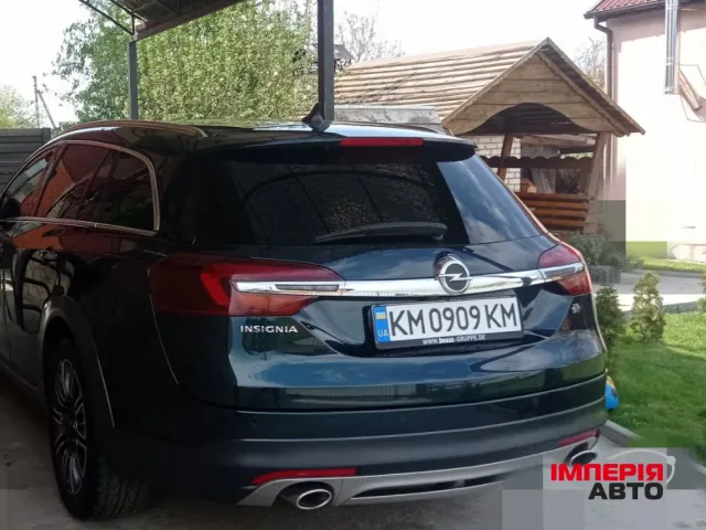 Opel Insignia - фото 1