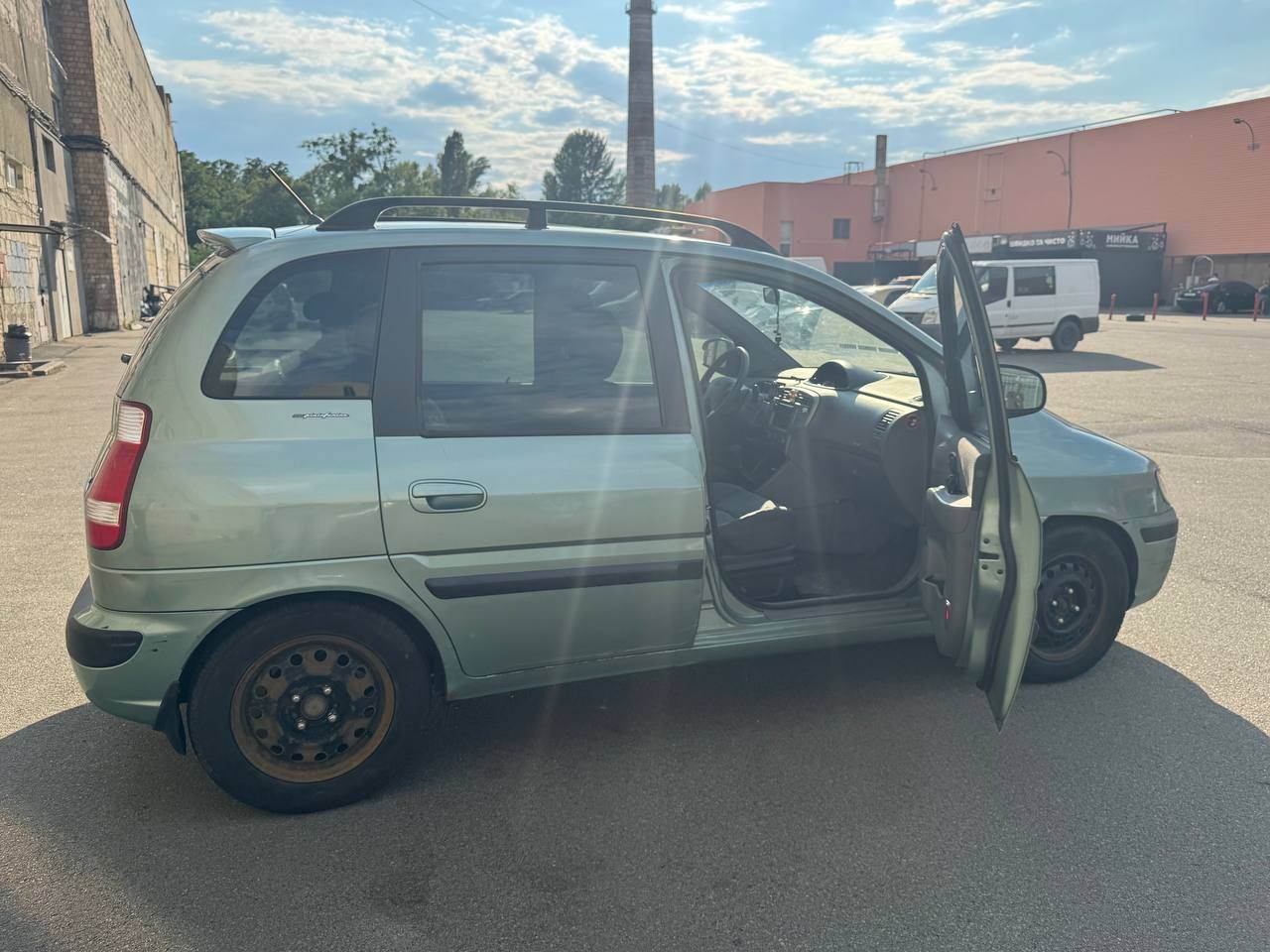 Hyundai Matrix - фото 5