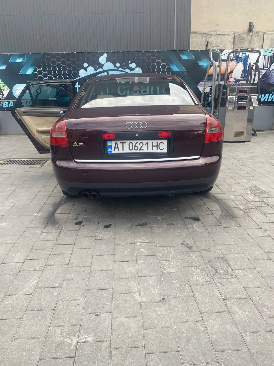 Audi A6 - фото 6