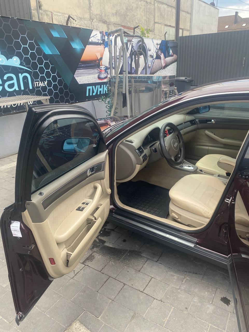 Audi A6 - фото 2