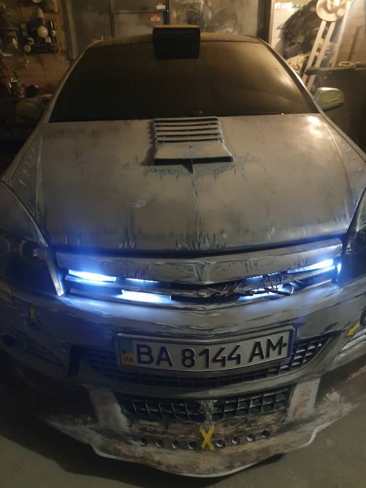 Opel Astra - фото 1