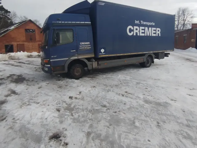 Mercedes-Benz 817 - фото 4