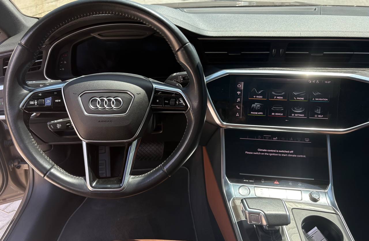 Audi A7 - фото 5