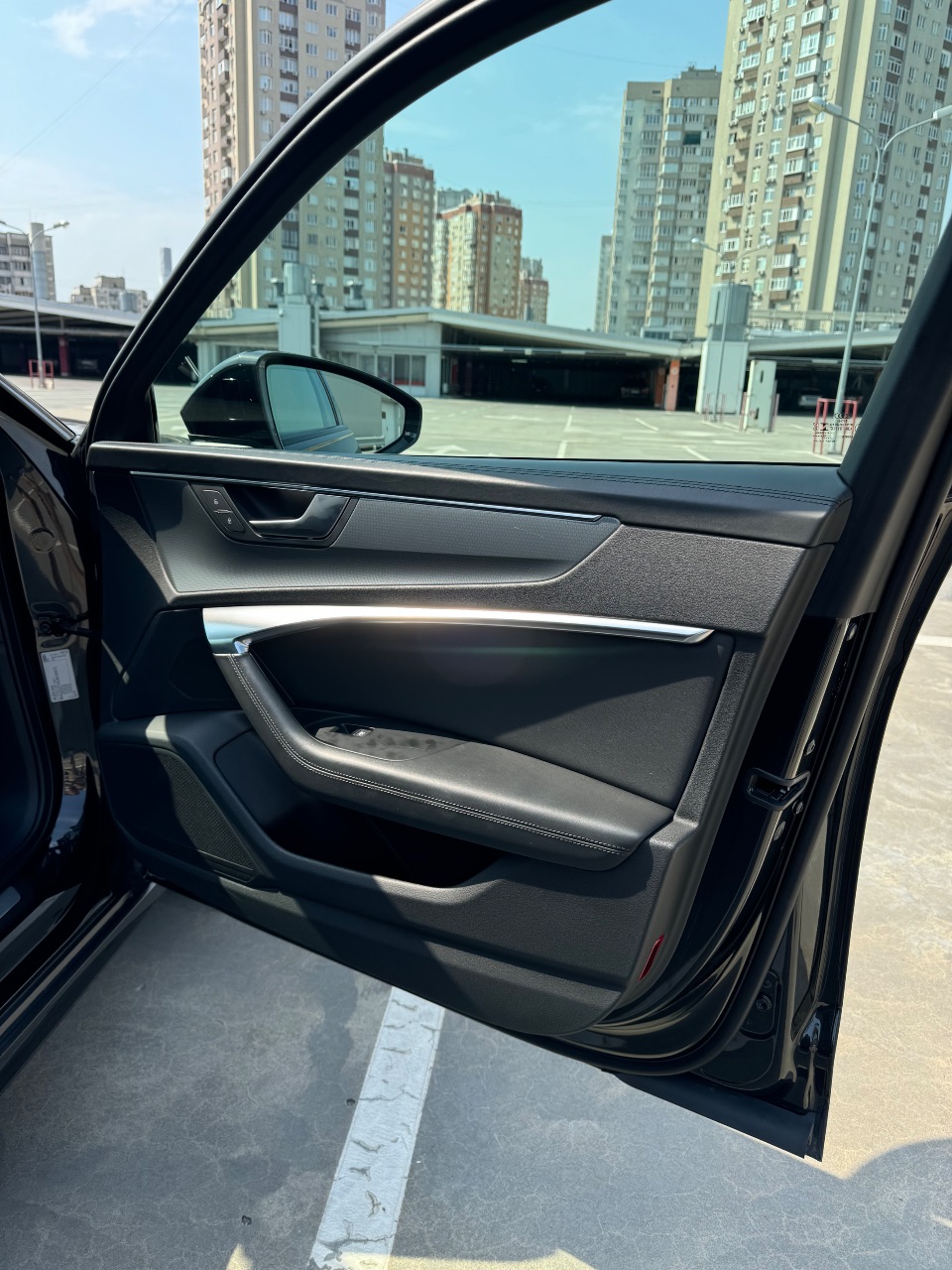 Audi A6 allroad - фото 6