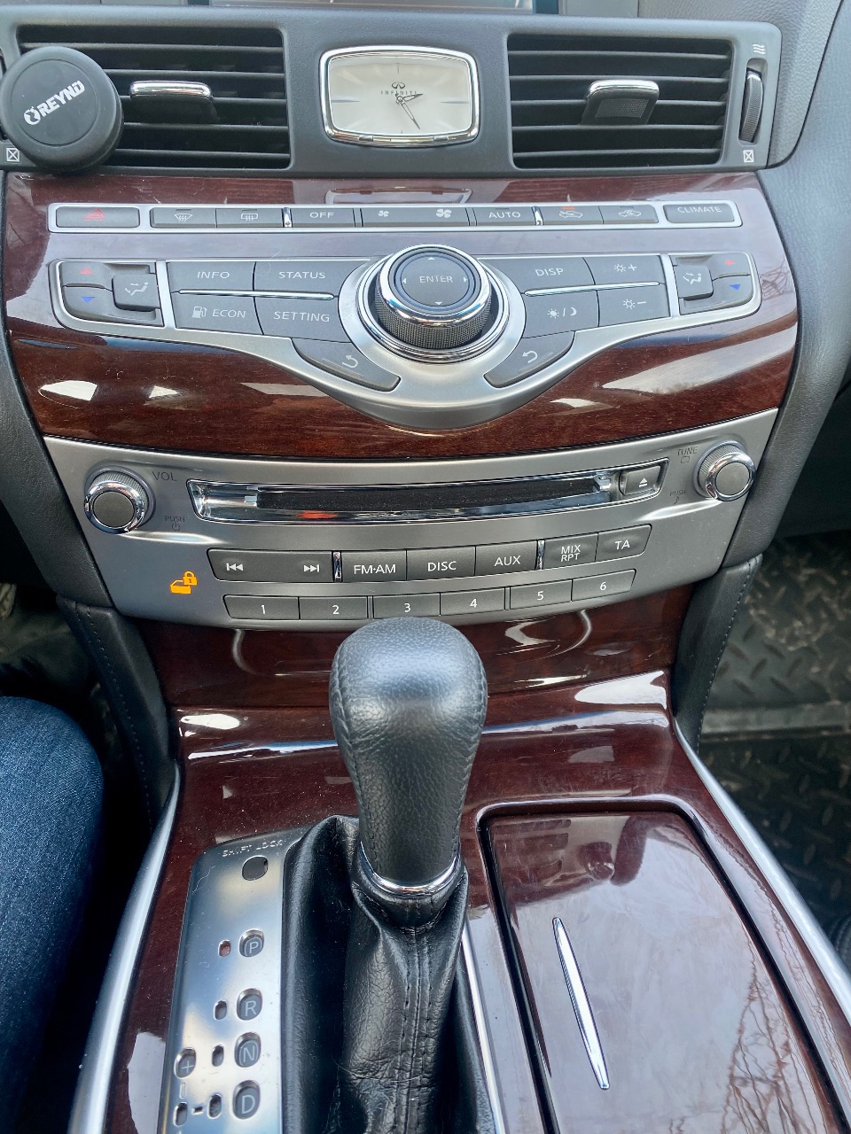 Infiniti Q70 - фото 9