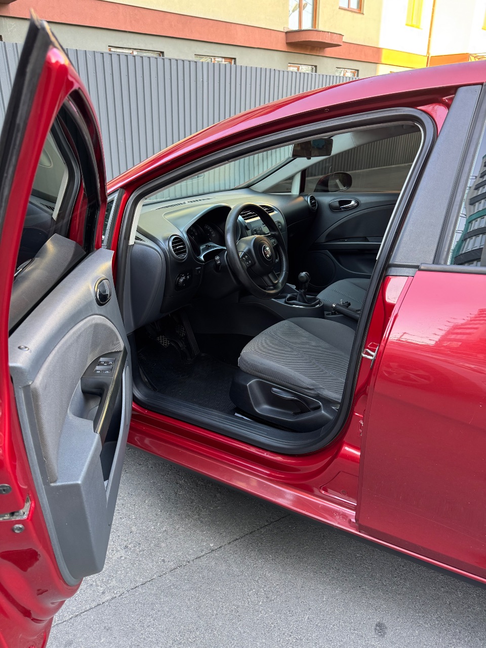 SEAT Leon - фото 9