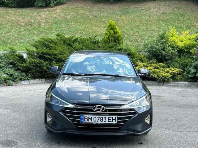 Hyundai Elantra - фото 2