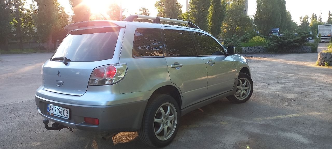 Mitsubishi Outlander - фото 11