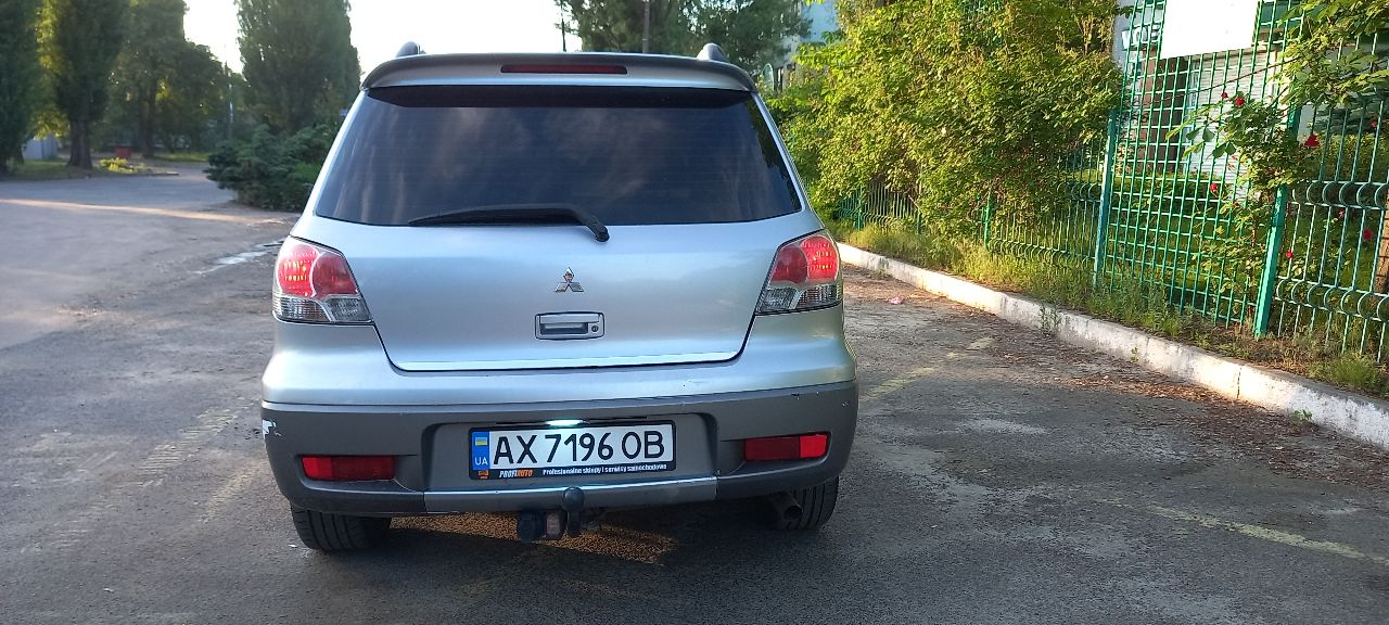 Mitsubishi Outlander - фото 14