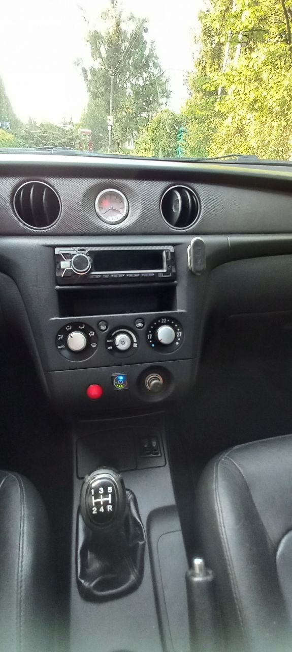 Mitsubishi Outlander - фото 6