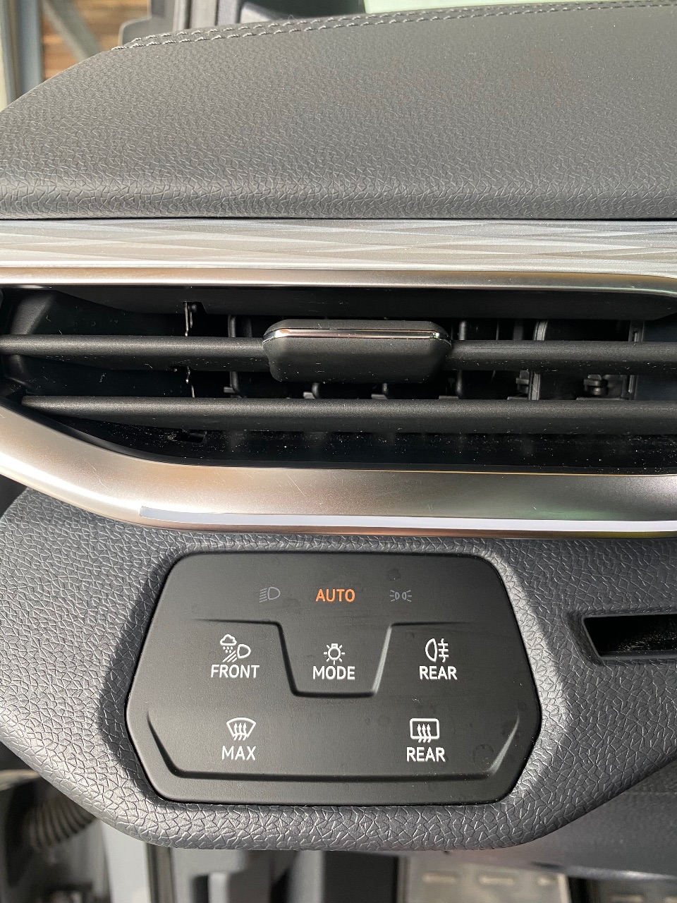 Volkswagen ID.4 - фото 7