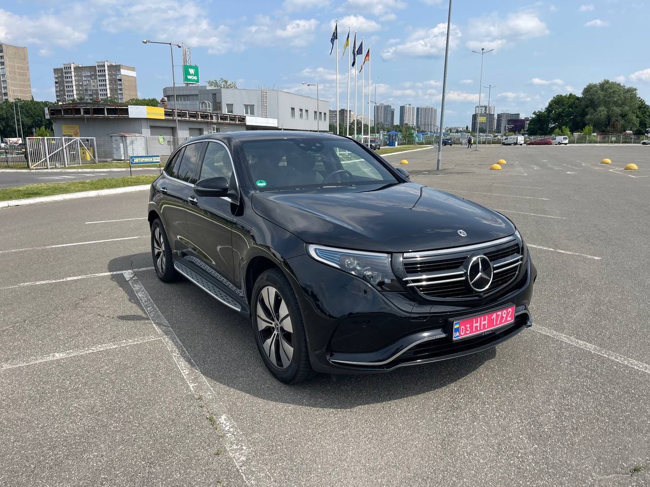 Mercedes-Benz EQC - фото 4
