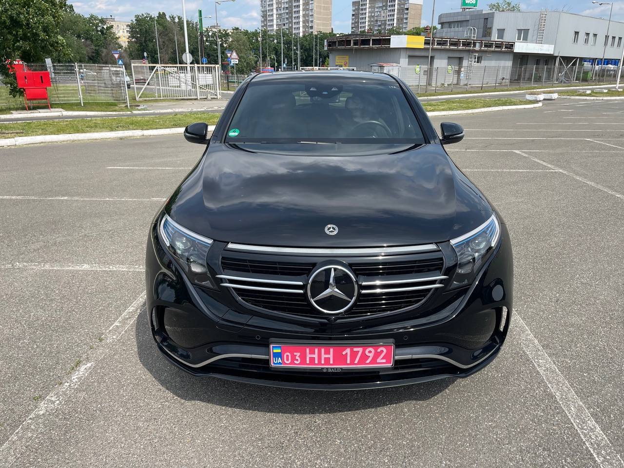 Mercedes-Benz EQC - фото 6