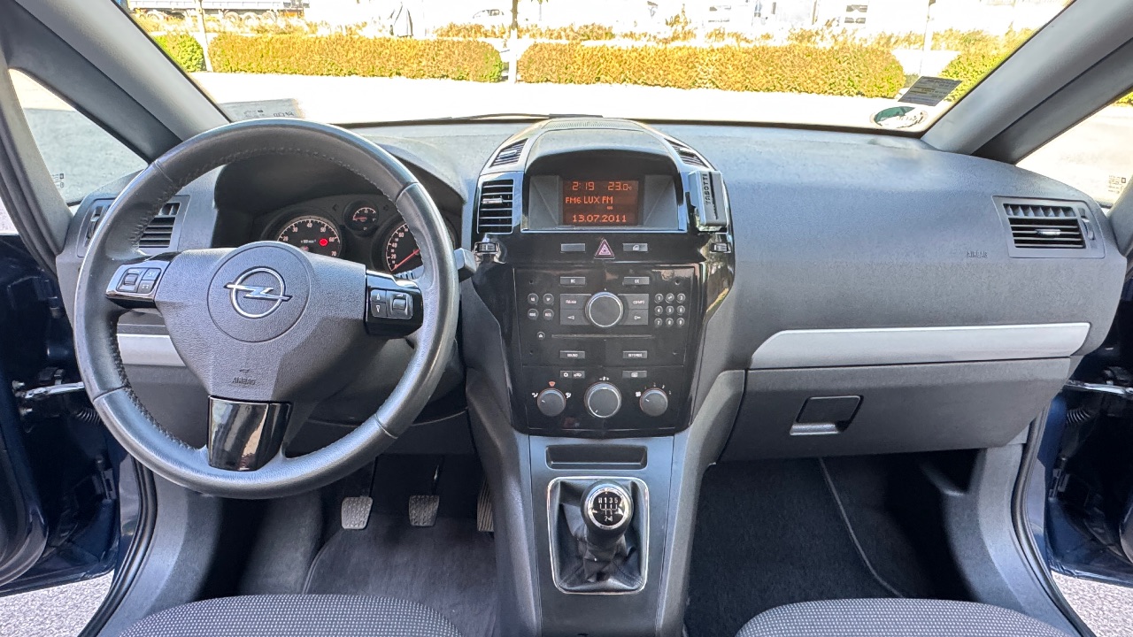 Opel Zafira - фото 52