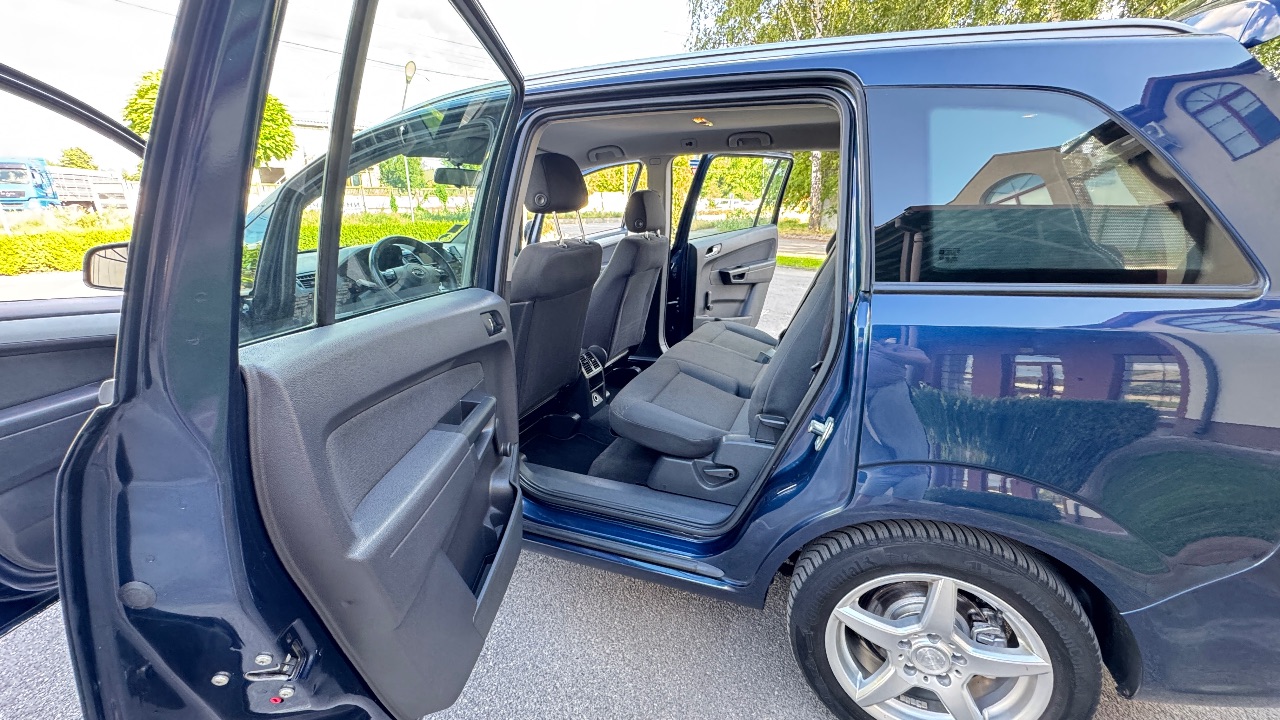 Opel Zafira - фото 37