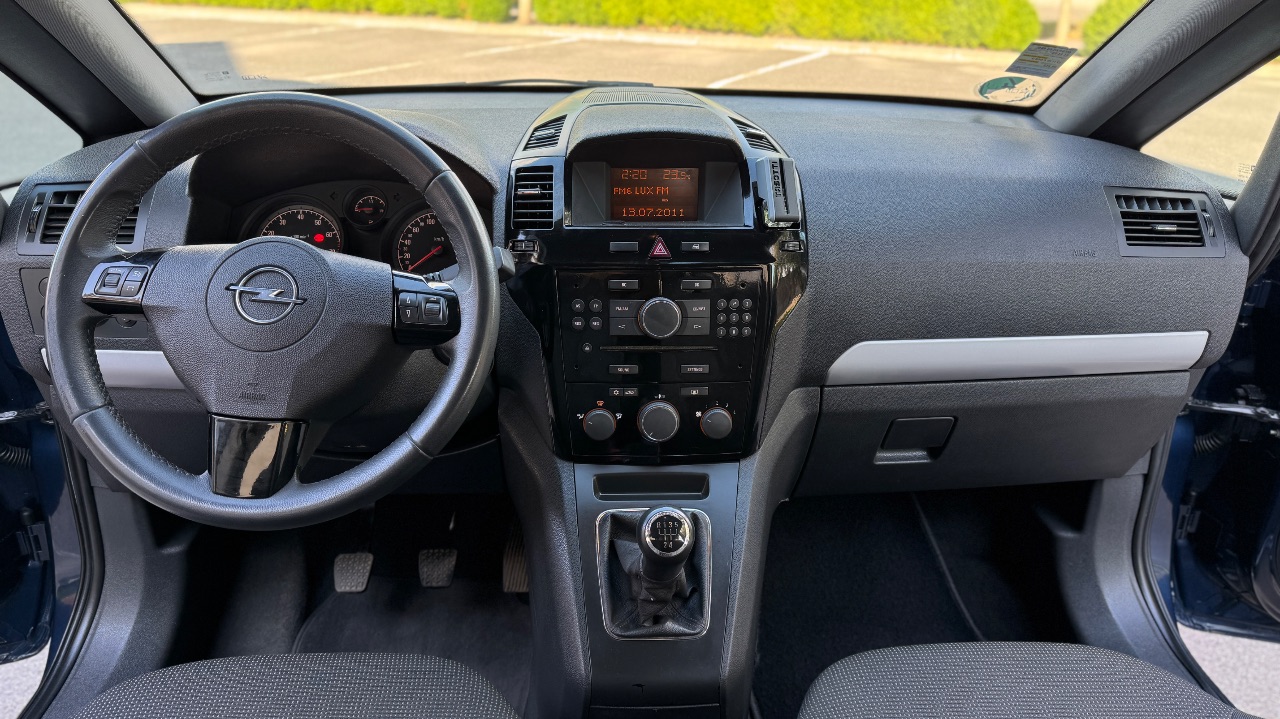 Opel Zafira - фото 58