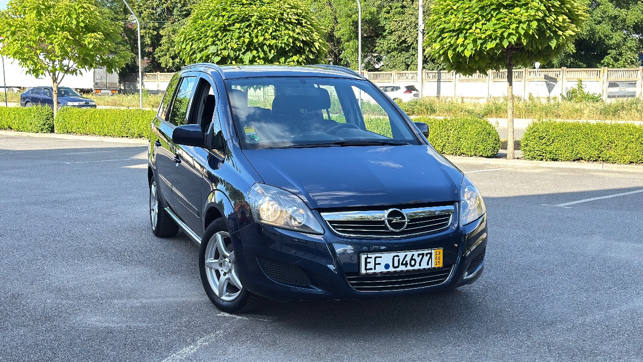 Opel Zafira - фото 2
