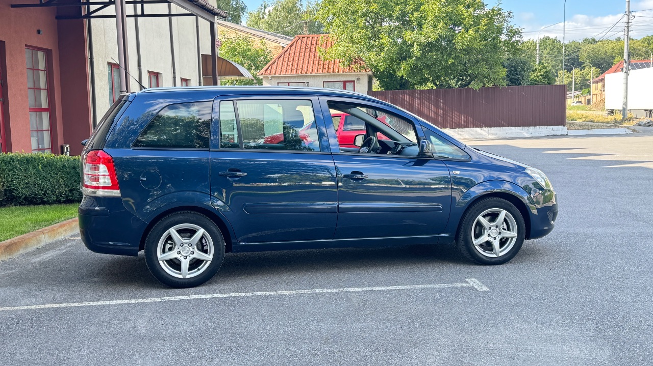 Opel Zafira - фото 62