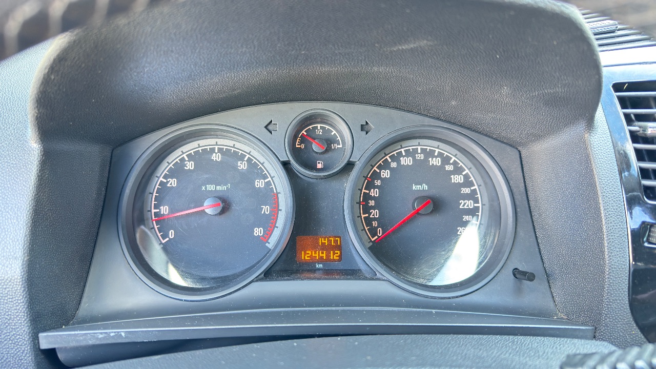 Opel Zafira - фото 29