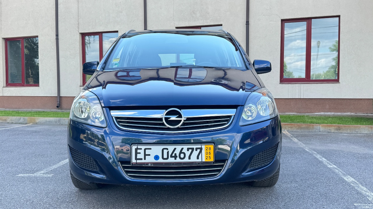 Opel Zafira - фото 3
