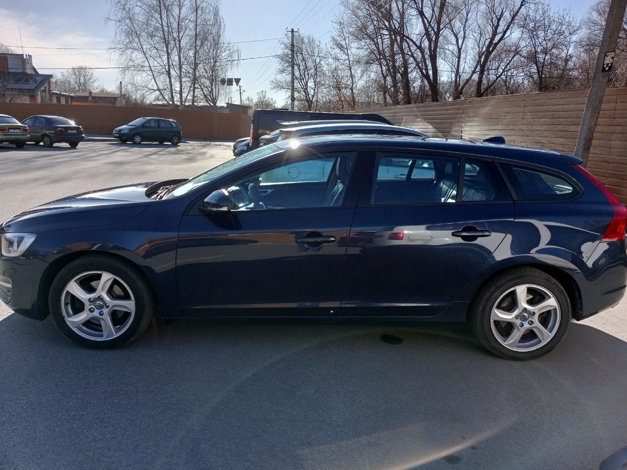 Volvo V60 - фото 1