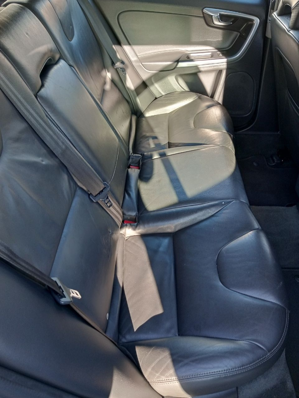 Volvo V60 - фото 6