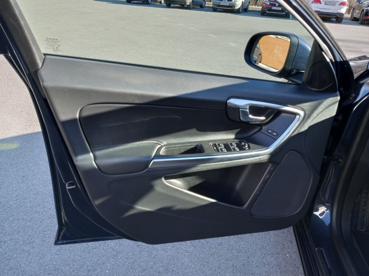 Volvo V60 - фото 22