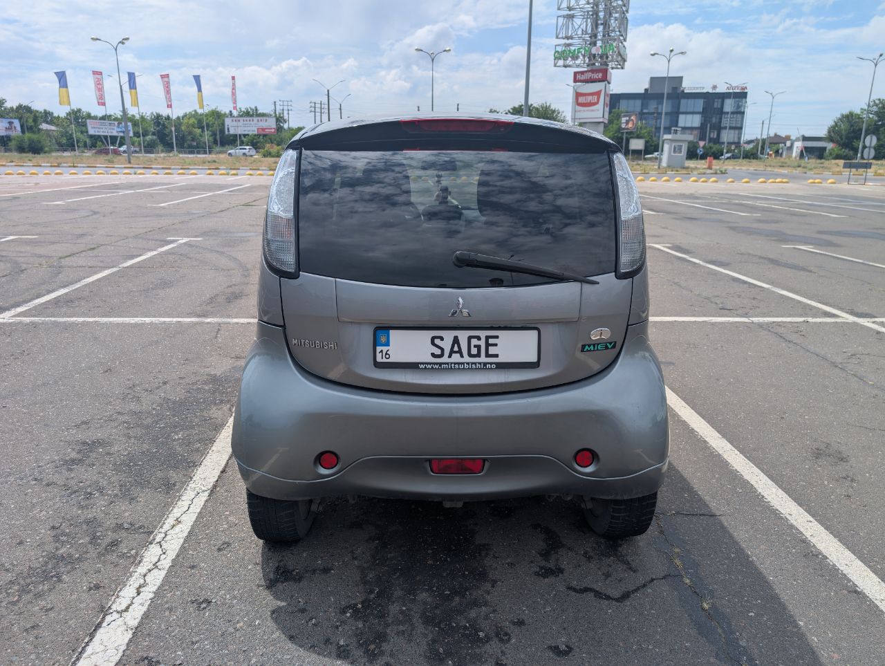 Mitsubishi i-MiEV - фото 4