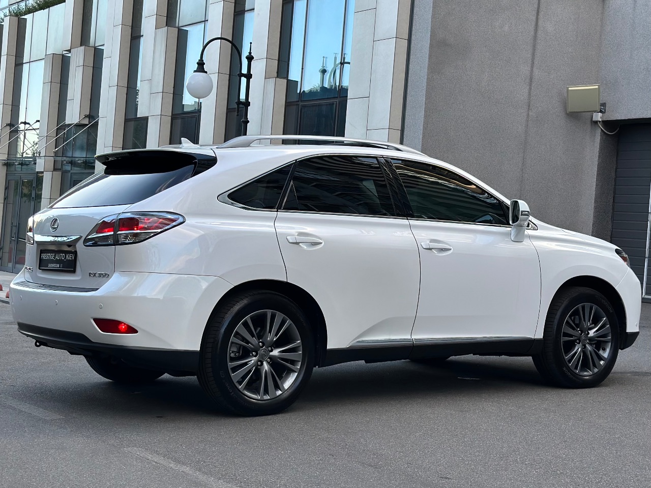 Lexus RX - фото 8