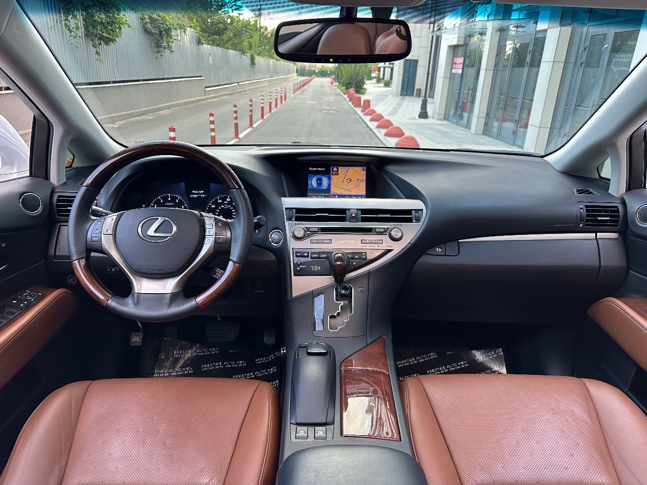 Lexus RX - фото 36