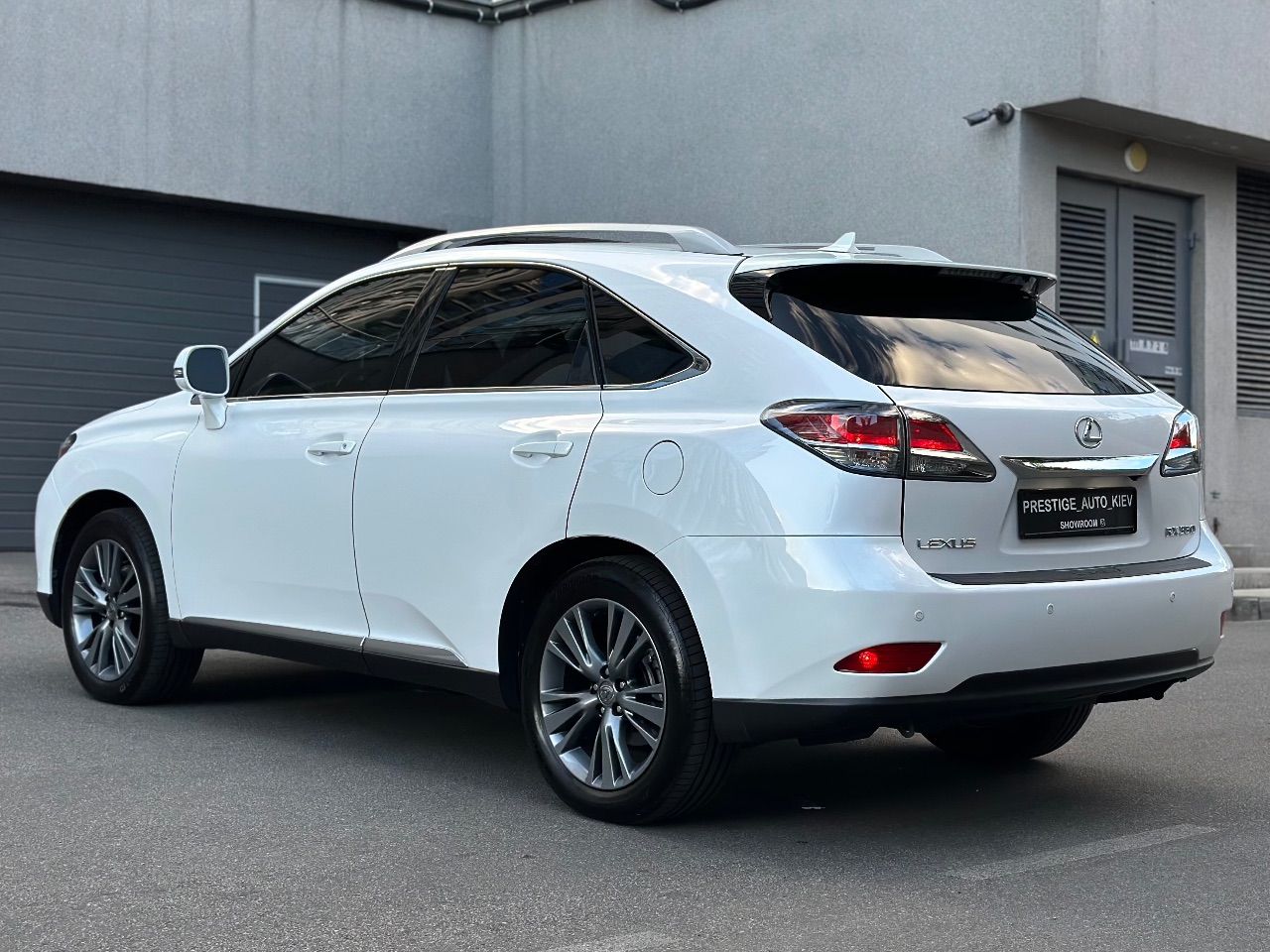 Lexus RX - фото 19