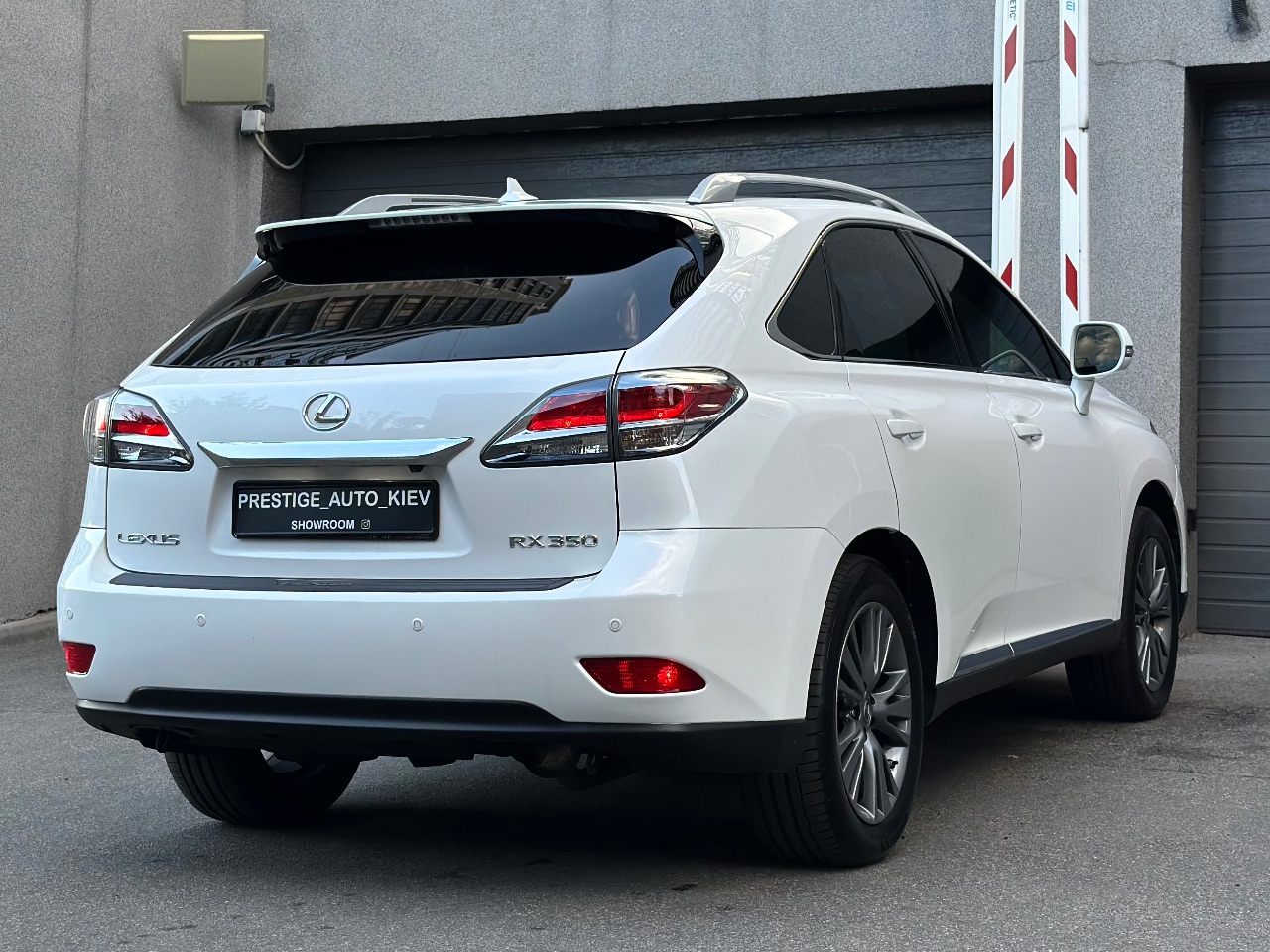 Lexus RX - фото 24