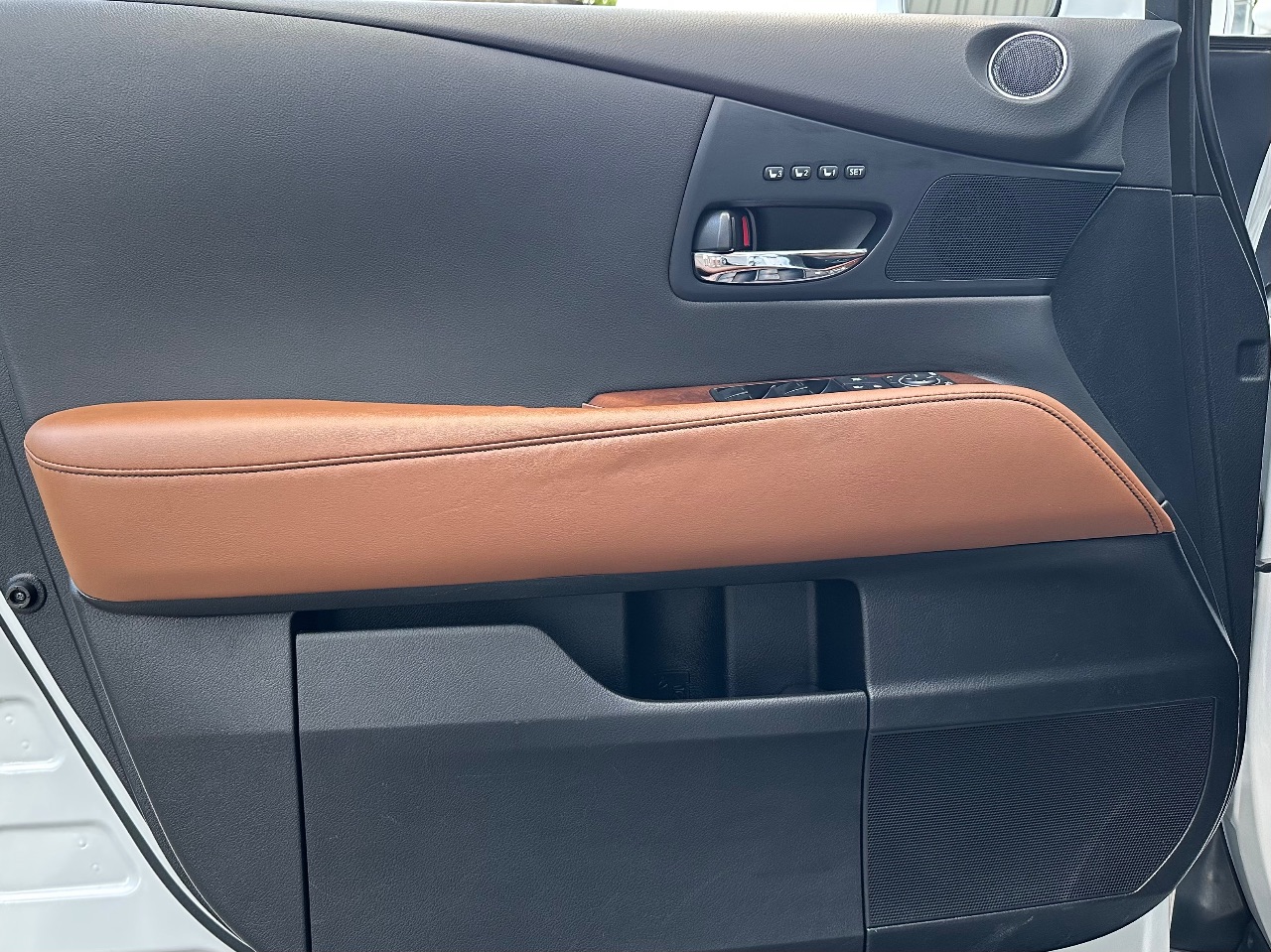 Lexus RX - фото 43