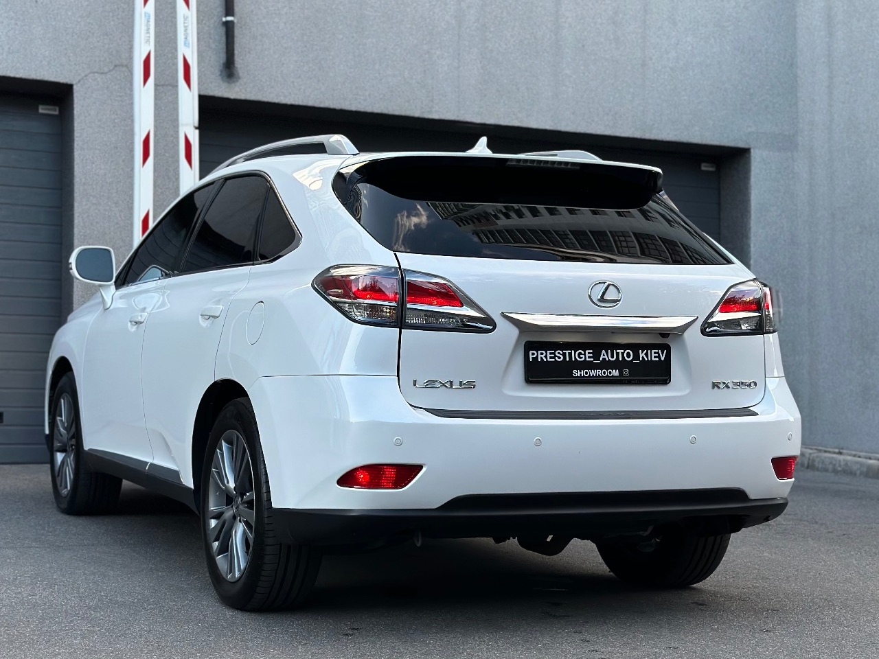 Lexus RX - фото 20