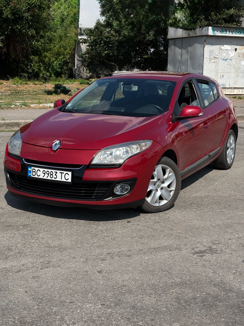 Renault Megane - фото 1