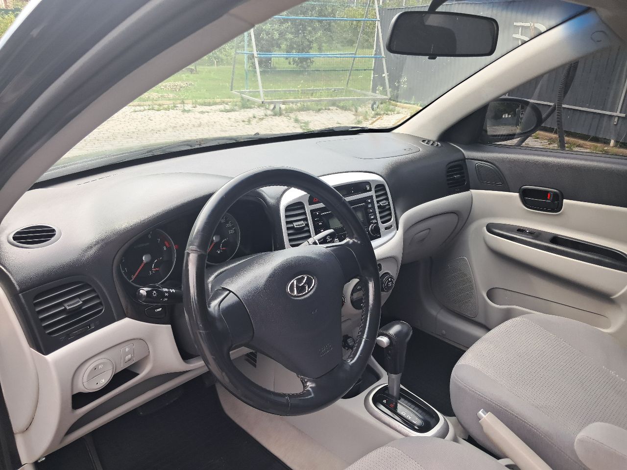 Hyundai Accent - фото 11