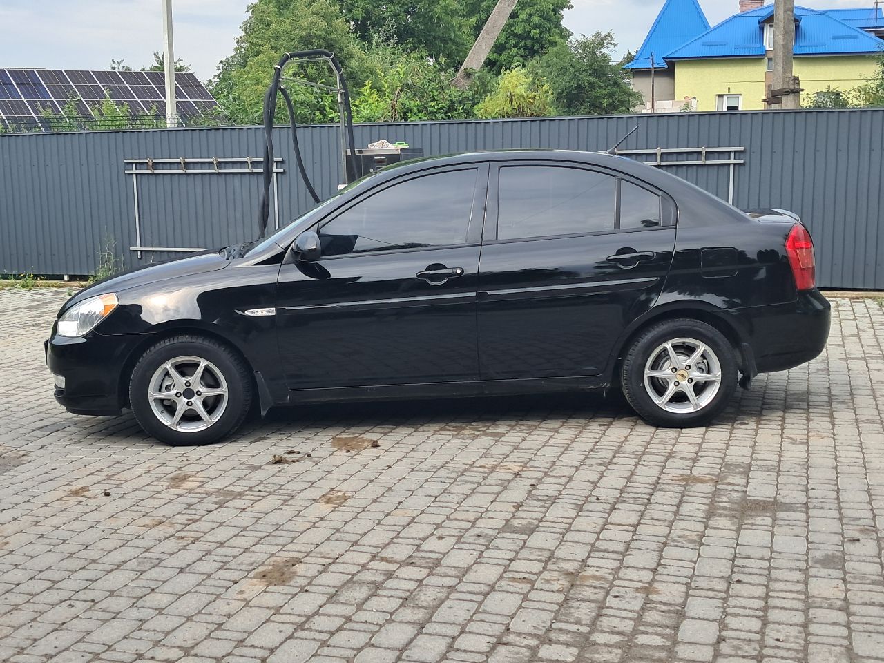 Hyundai Accent - фото 40