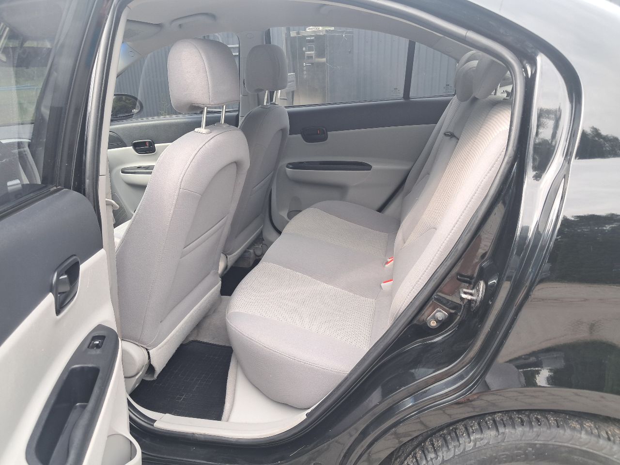 Hyundai Accent - фото 12