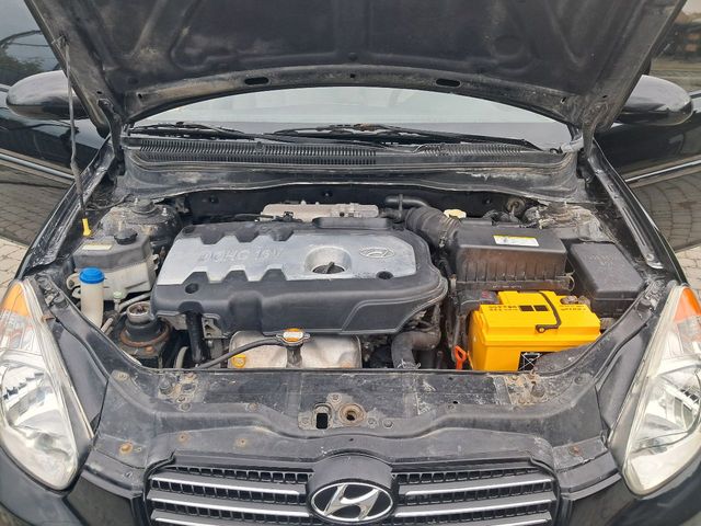 Hyundai Accent - фото 2