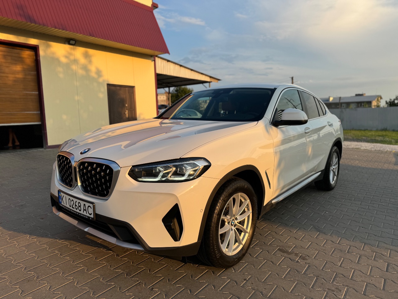 BMW X4 - фото 1