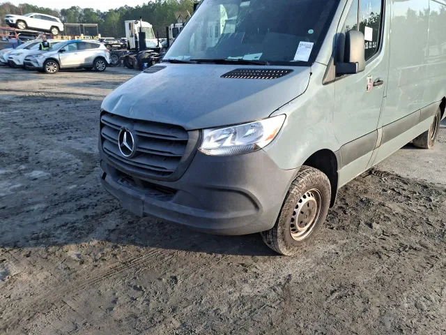 Mercedes-Benz Sprinter - фото 4