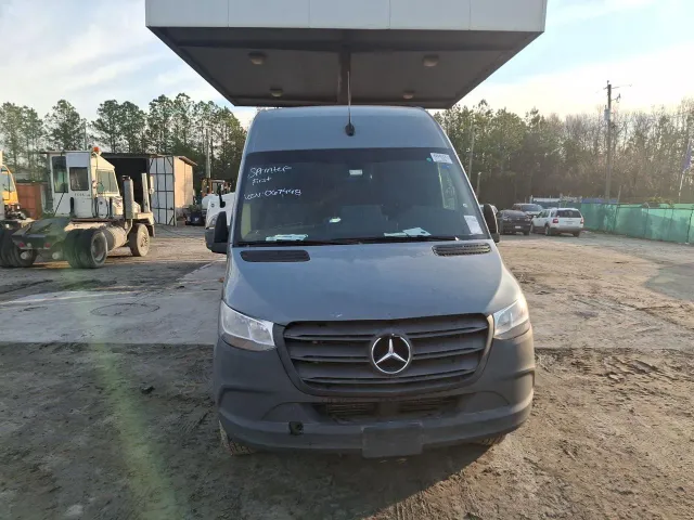 Mercedes-Benz Sprinter - фото 3